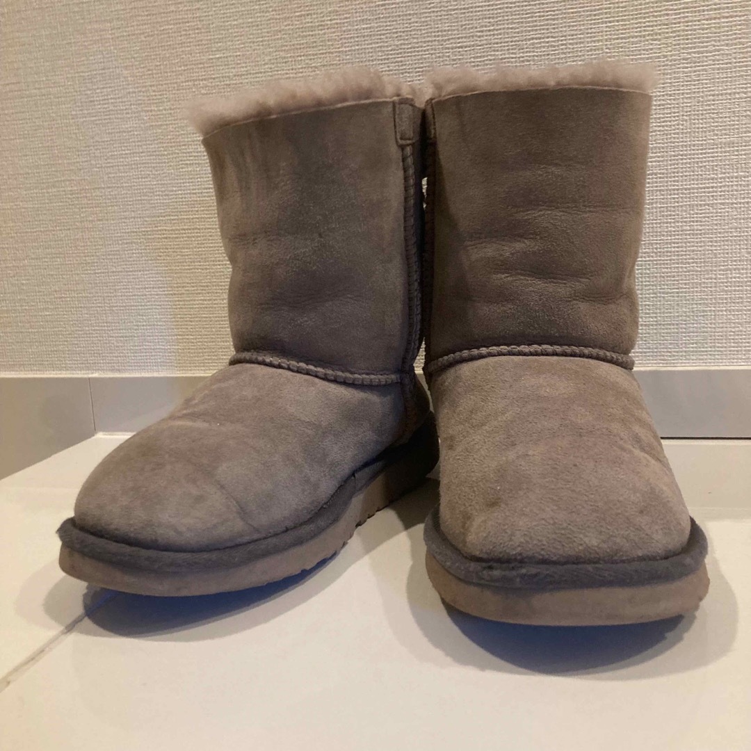 UGG(アグ)のUGG アグ　ベイリーボウ　リボン　ムートン　20センチ キッズ/ベビー/マタニティのキッズ靴/シューズ(15cm~)(ブーツ)の商品写真