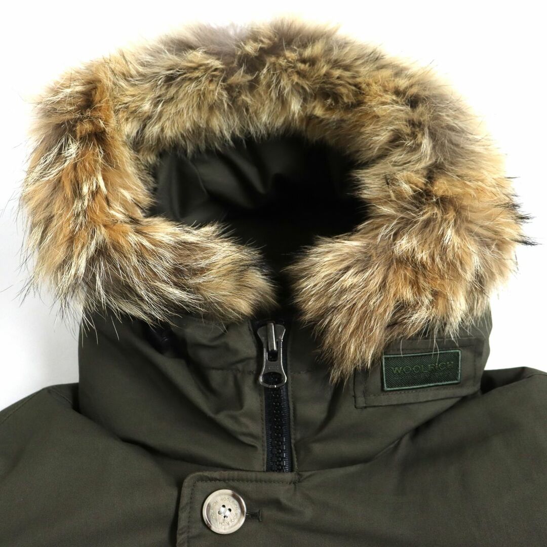 WOOLRICH(ウールリッチ)の良品▼ウールリッチ WOCP2724 LAMINATED COTTON ラミネートコットン ファー・フード付 ZIP ダウンコート カーキ US/XS(Mサイズ相当) 正規品 メンズのジャケット/アウター(ダウンジャケット)の商品写真