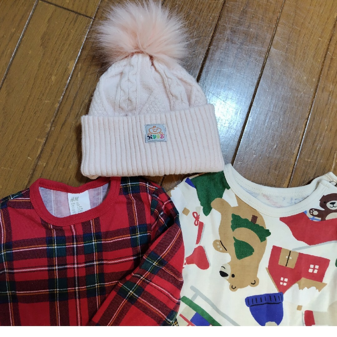 H&H(エイチアンドエイチ)のH＆M ベビー　クリスマス　3点セット キッズ/ベビー/マタニティのベビー服(~85cm)(ロンパース)の商品写真