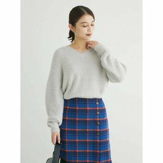 グリーンパークス(green parks)の【ライトグレー】フェザーVネックニットプルオーバー  23AW/レディース/フェミニン/長袖(ニット/セーター)