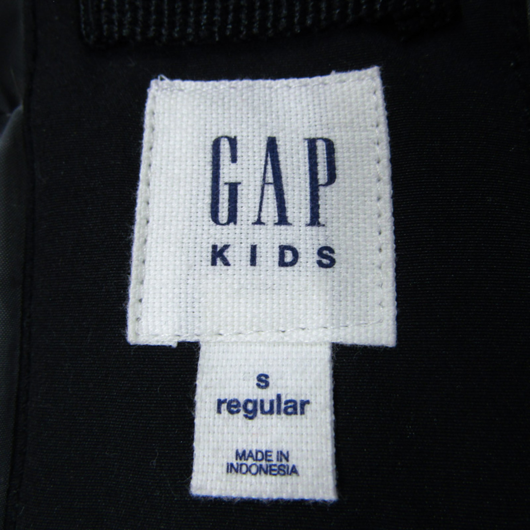 GAP(ギャップ)のギャップ ナイロンジャケット ジャンパー 中綿入り アウター キッズ 男の子用 Sサイズ ブラック GAP キッズ/ベビー/マタニティのキッズ服女の子用(90cm~)(ジャケット/上着)の商品写真