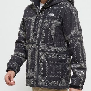 THE NORTH FACE ノベルティースクープジャケット バンダナ柄-