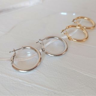 シルバータイプ　ステンレスシンプルフープピアス(ピアス)