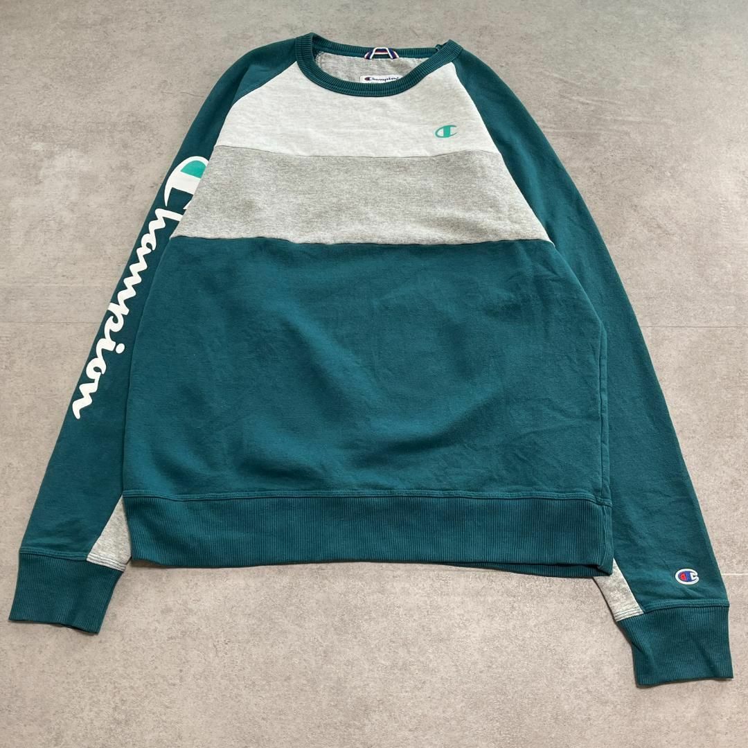 Champion(チャンピオン)の良デザイン　チャンピオン　三色デザイン　スウェット　古着　グリーン　L メンズのトップス(スウェット)の商品写真