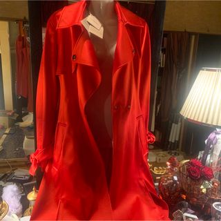 la perla  タグ付き　激レア　トレンチコート　赤