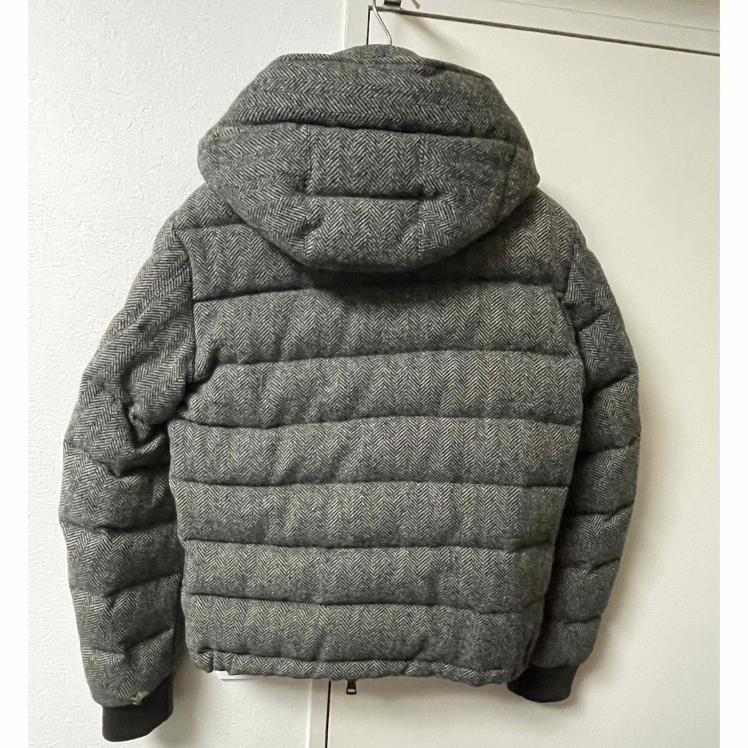 MONCLER(モンクレール)の超レア！モンクレール MONCLER FLORIAN フロリアン 国旗ワッペン メンズのジャケット/アウター(ダウンジャケット)の商品写真