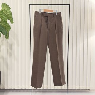 オーラリー(AURALEE)のAURALEE TROPICAL WOOL SLACKS(スラックス)