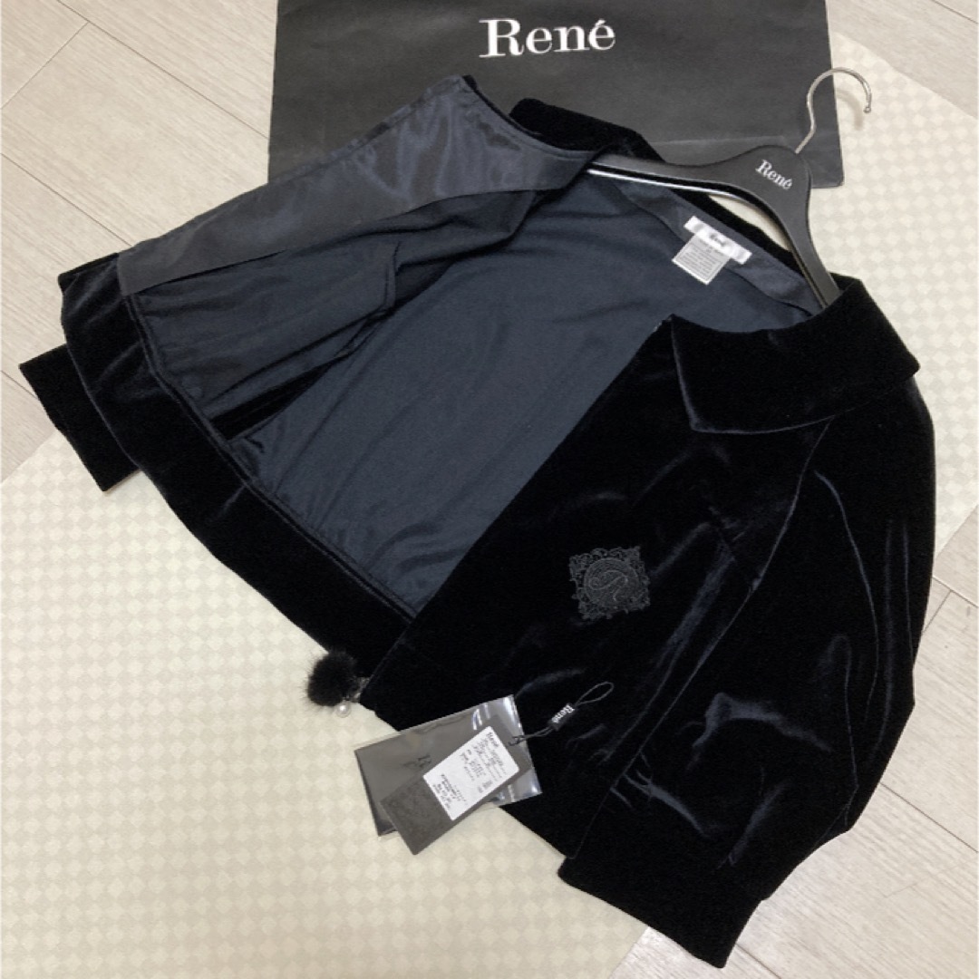 René(ルネ)の極美品★¥58,300タグ付き★Rene "Velour Jacket" 黒 レディースのジャケット/アウター(ブルゾン)の商品写真