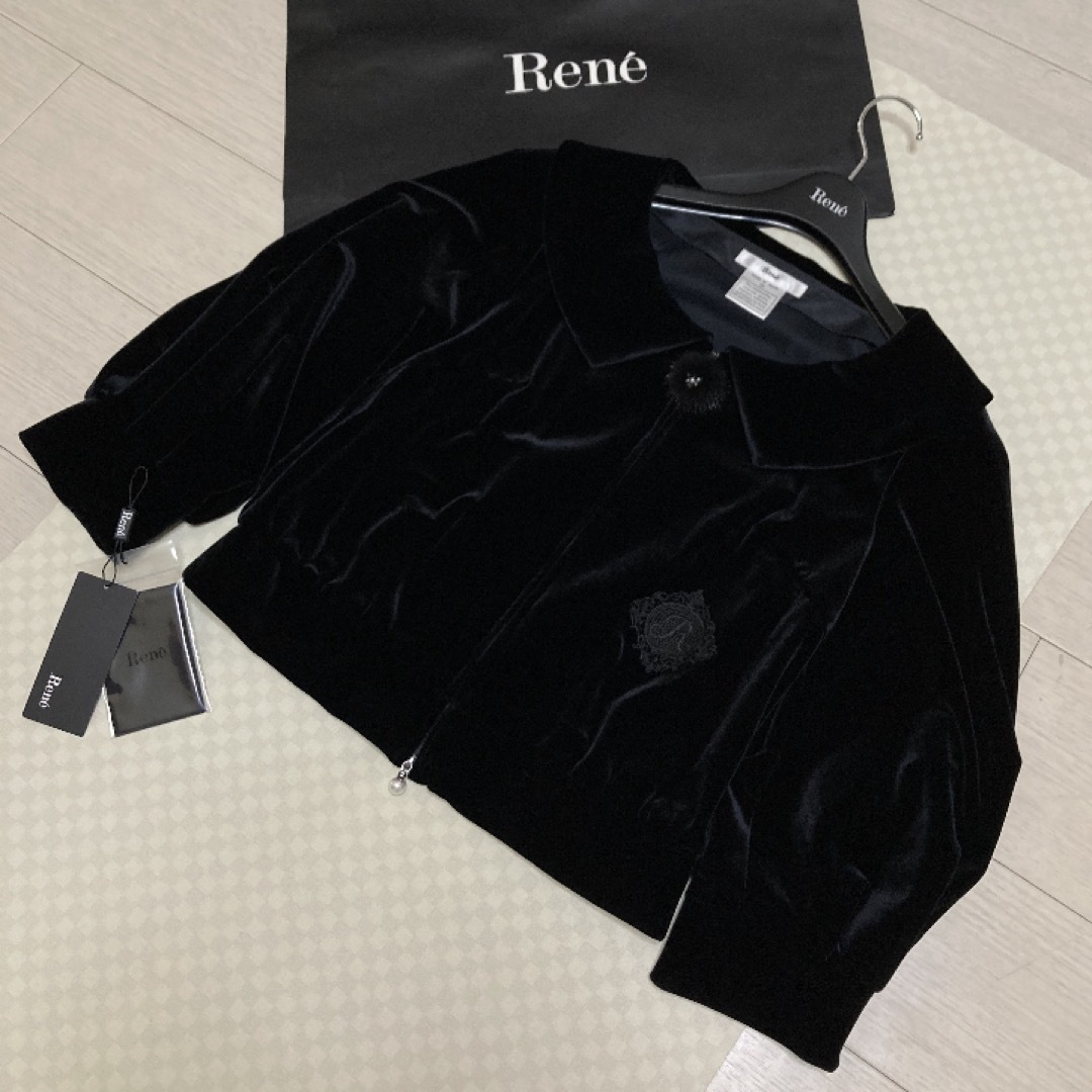 René(ルネ)の極美品★¥58,300タグ付き★Rene "Velour Jacket" 黒 レディースのジャケット/アウター(ブルゾン)の商品写真