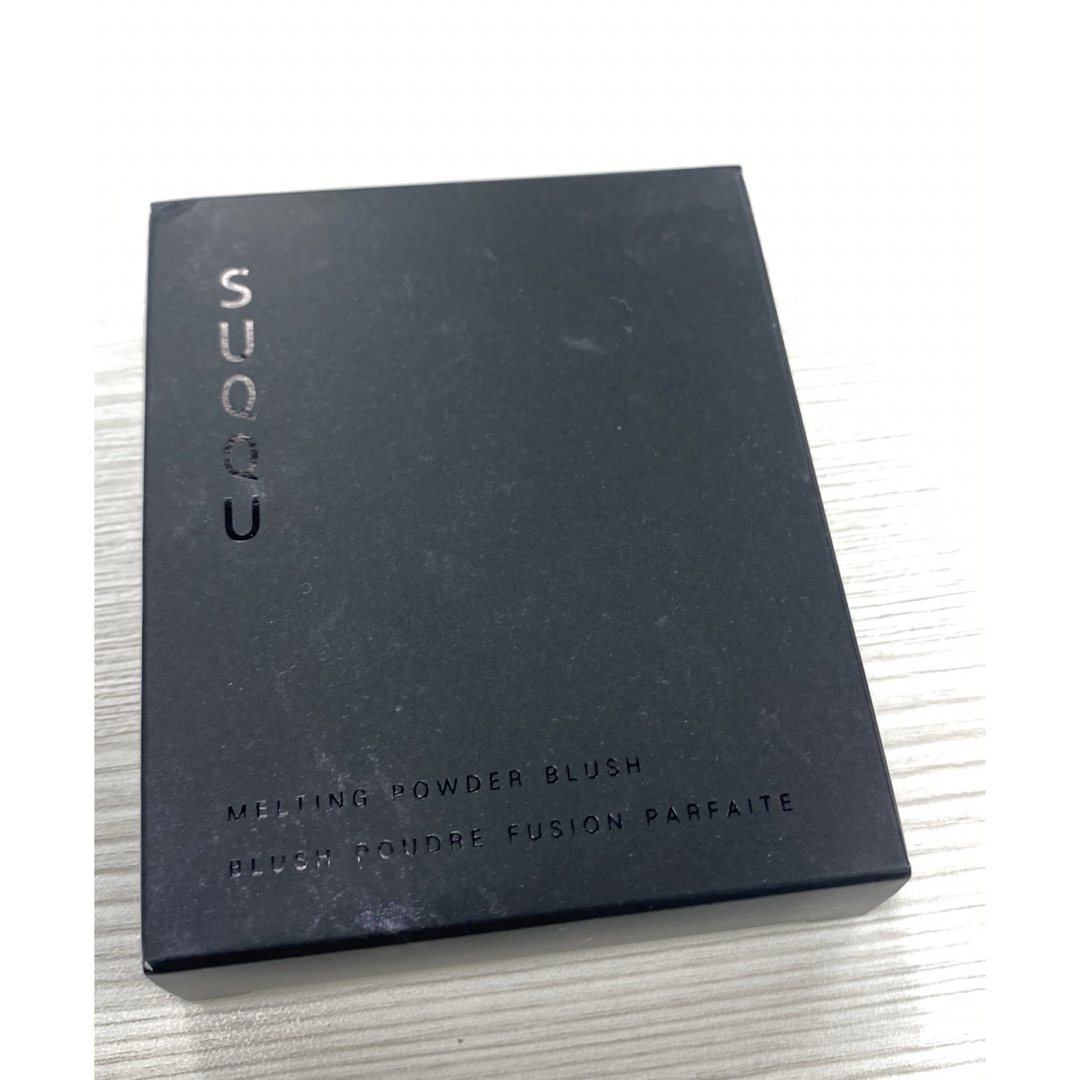 SUQQU(スック)のSUQQU メルティングパウダーブラッシュ白空　訳あり破損品 コスメ/美容のベースメイク/化粧品(チーク)の商品写真