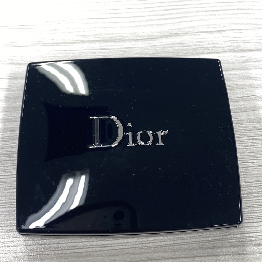 Dior(ディオール)のディオール　スキンルージュ　ブラッシュ　678CULTE カルト コスメ/美容のベースメイク/化粧品(チーク)の商品写真