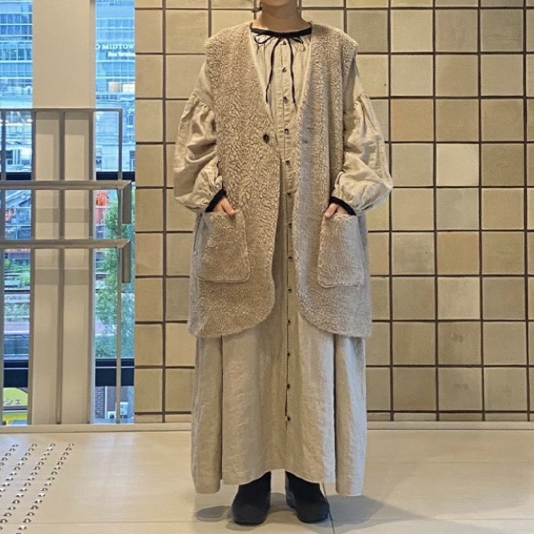 nest Robe(ネストローブ)のネストローブ ボアベスト レディースのトップス(ベスト/ジレ)の商品写真