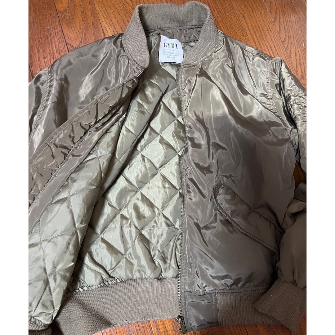 GYDA(ジェイダ)のGYDA 中綿キルティング　Ma1 レディースのジャケット/アウター(ブルゾン)の商品写真