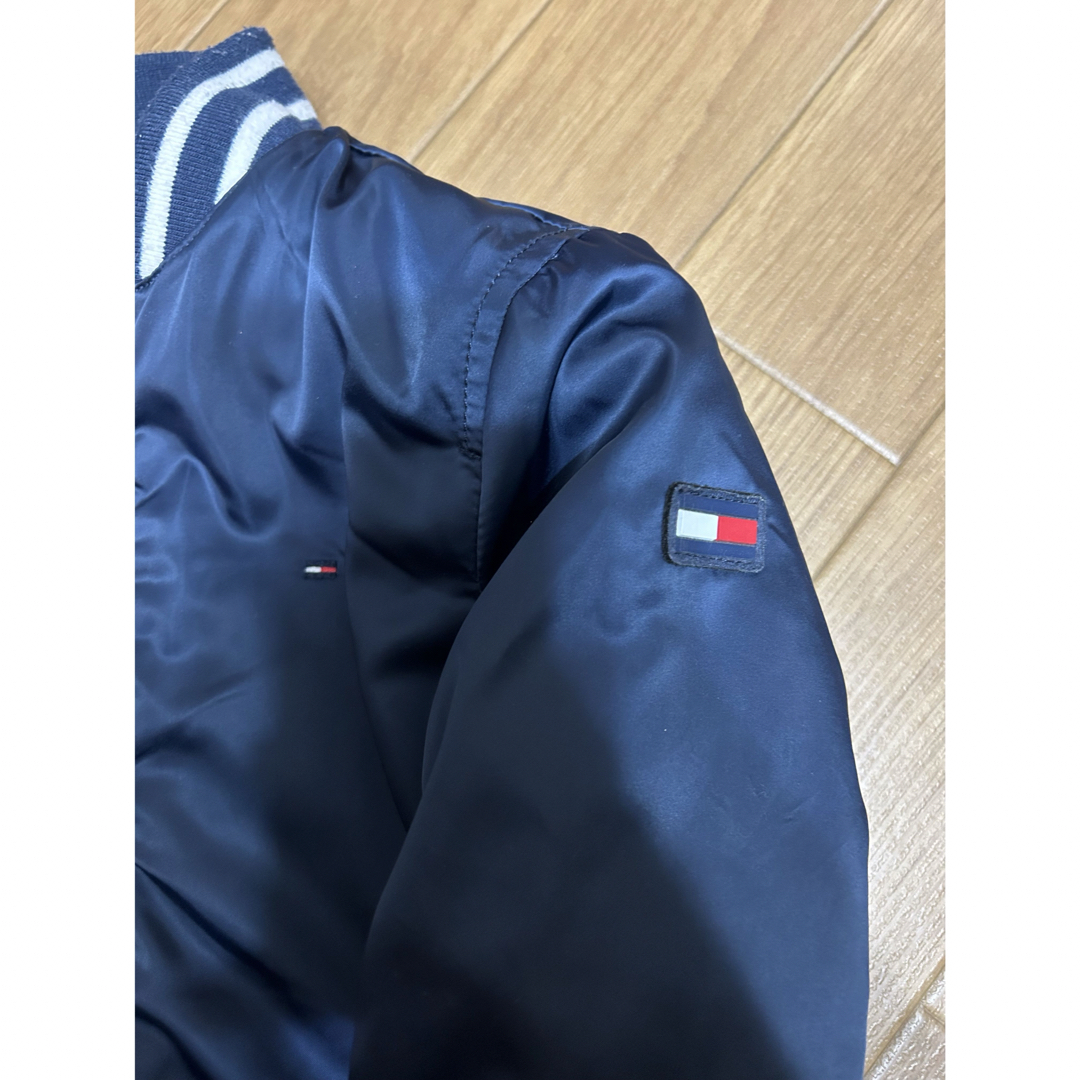 TOMMY HILFIGER(トミーヒルフィガー)のトミー リバーシブル ファージャケット 120 キッズ/ベビー/マタニティのキッズ服女の子用(90cm~)(ジャケット/上着)の商品写真