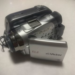 Victor - Victor miniDVビデオカメラ GR-DF590-Sの通販 by Victor - Victor miniDVビデオカメラ GR-DF590-Sの通販 by