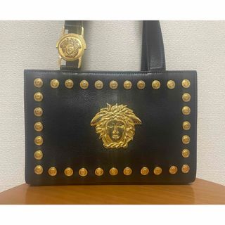 ヴェルサーチ(VERSACE)のversace ヴェルサーチ レザー ショルダー 黒 バッグ(ショルダーバッグ)