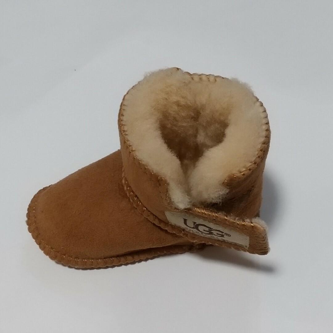 UGG(アグ)のUGG ベビーブーツ キッズ/ベビー/マタニティのベビー靴/シューズ(~14cm)(ブーツ)の商品写真