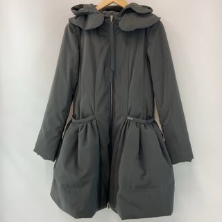 フォクシー(FOXEY)の【FOXEY NEWYORK】【タックギャザーダウンコート 40 チャコールグレー 国内正規品】(ダウンコート)