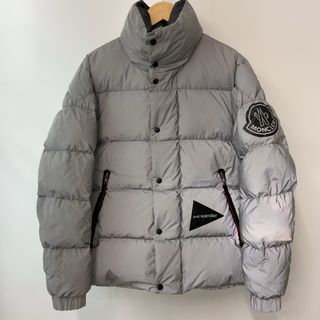 MONCLER(ダウンジャケット ・ シルバー/銀色系)のフリマ MONCLER(ダウンジャケット ・ シルバー/銀色系)のフリマ