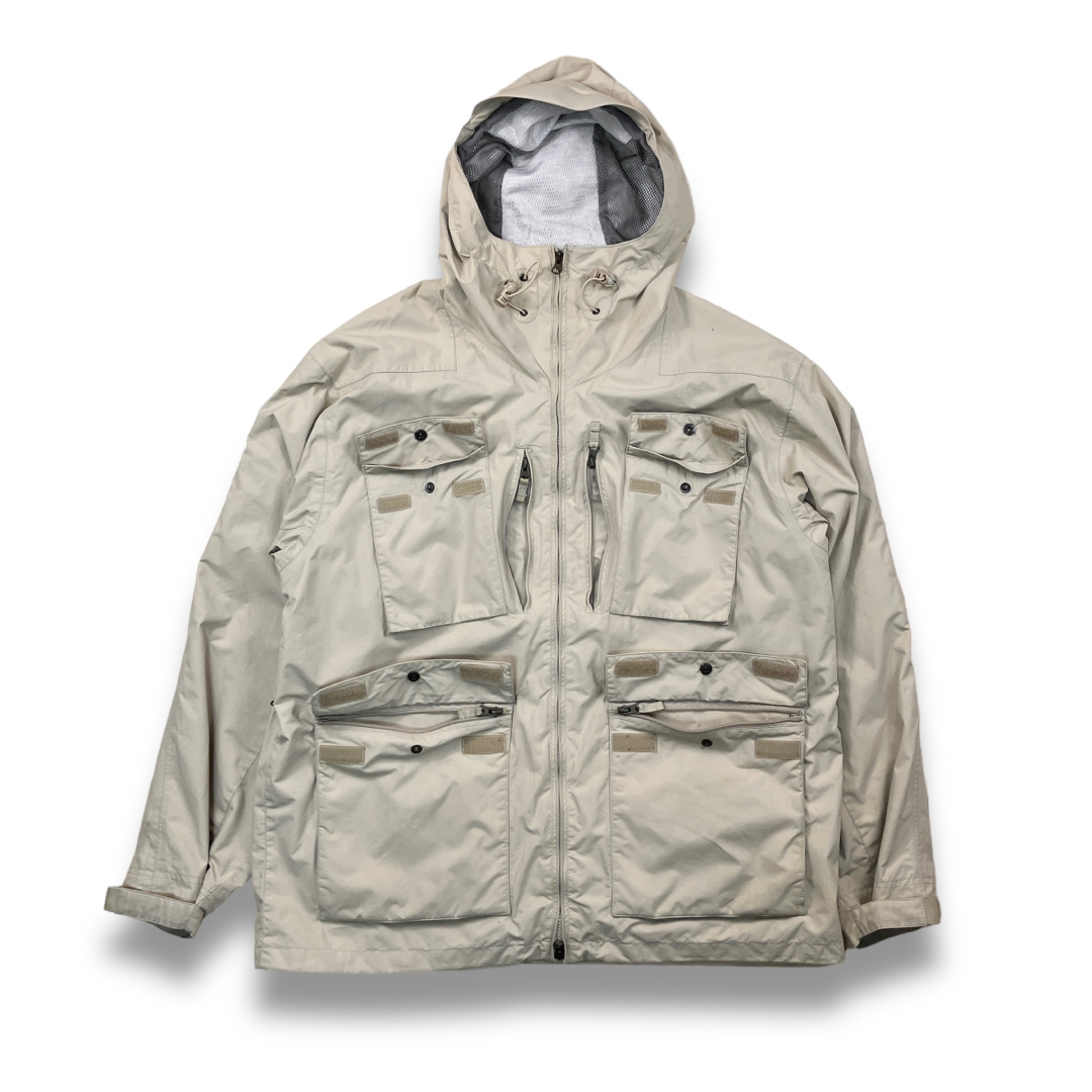 BURTON〈tactic nylon hooded jacket TECH〉