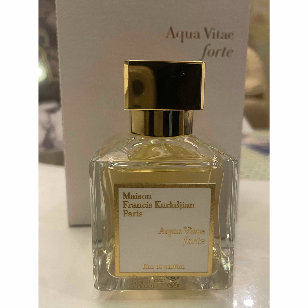 Maison Francis Kurkdjian(メゾンフランシスクルジャン)のアクア ヴィタエ フォルテ オードパルファム  70ml コスメ/美容の香水(ユニセックス)の商品写真