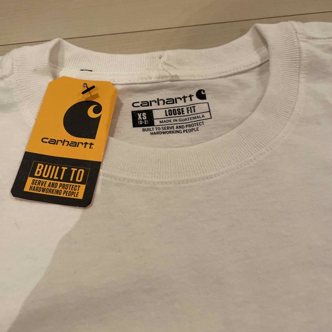 carhartt(カーハート)のcarhartt アメリカ購入　tシャツ  レディースのトップス(Tシャツ(半袖/袖なし))の商品写真