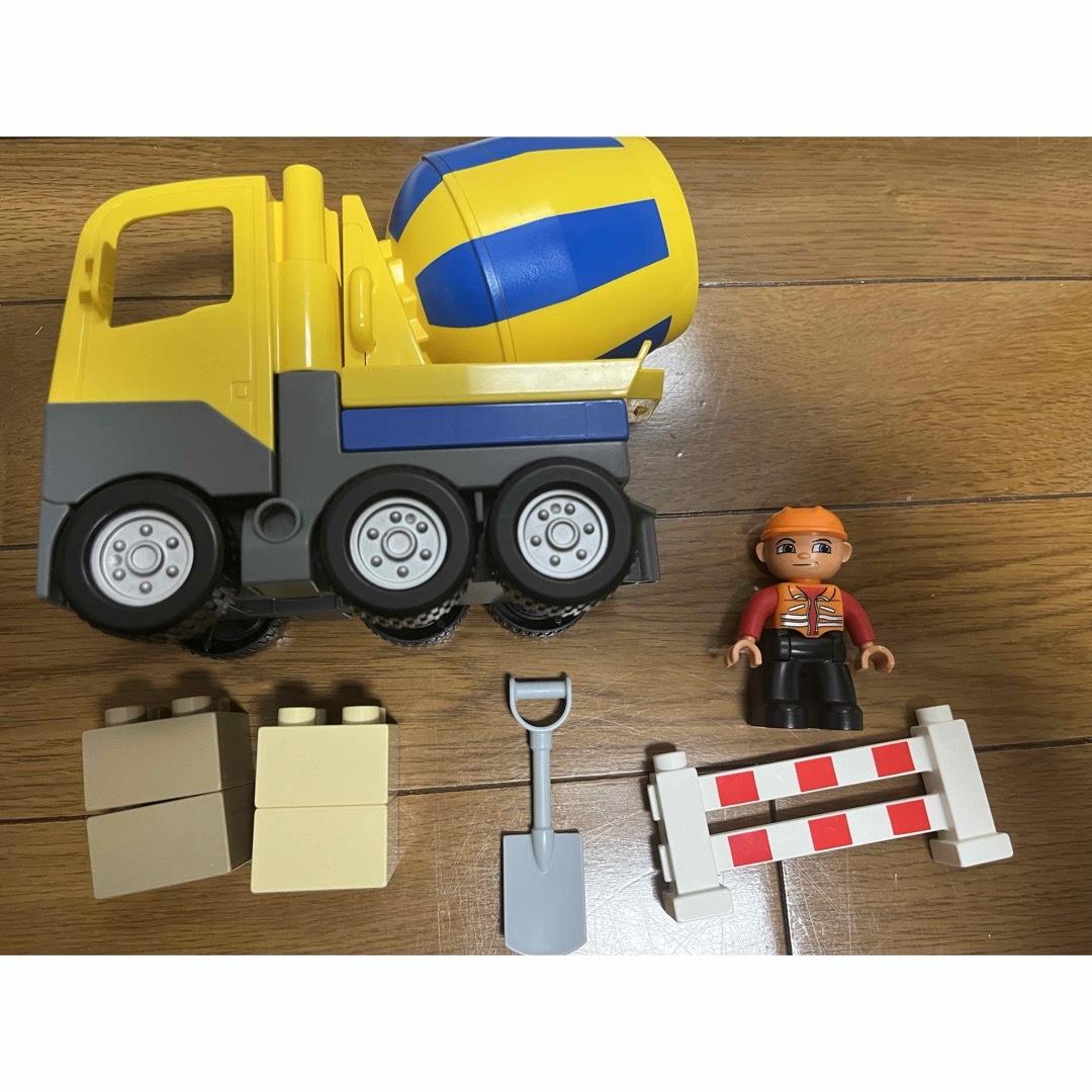 レゴ デュプロ(レゴデュプロ)の中古　LEGO レア　4976 duplo キッズ/ベビー/マタニティのおもちゃ(積み木/ブロック)の商品写真