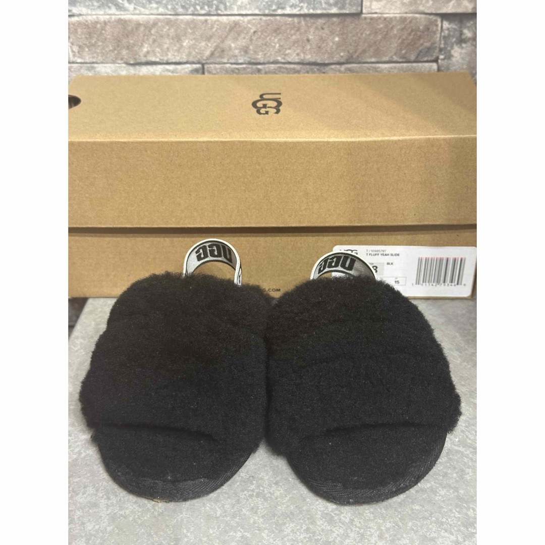 UGG(アグ)のUGG キッズ ファーサンダル 15 キッズ/ベビー/マタニティのキッズ靴/シューズ(15cm~)(サンダル)の商品写真