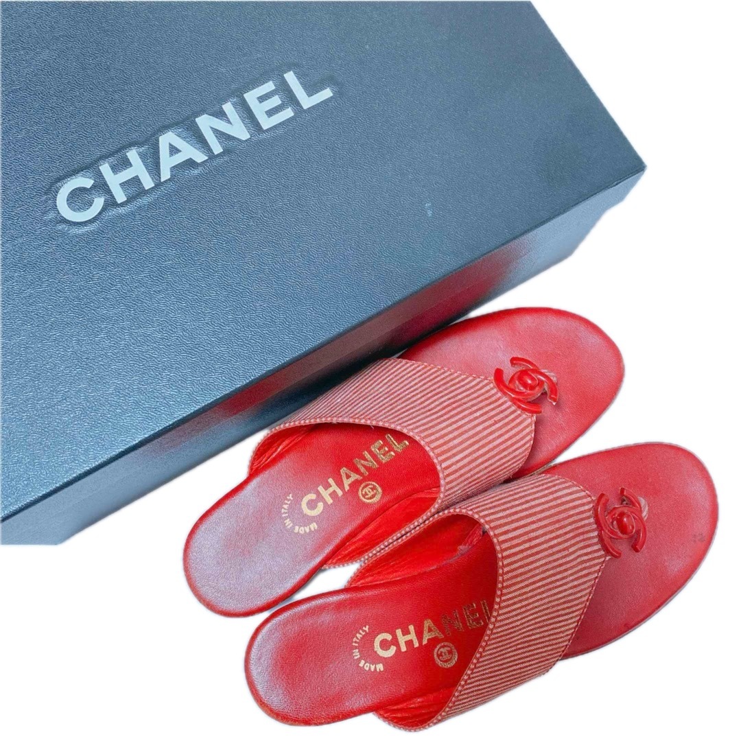 CHANEL(シャネル)のシャネル　CHANEL ヴィンテージ　ココマーク　サンダル　正規品　レトロ　赤 レディースの靴/シューズ(サンダル)の商品写真