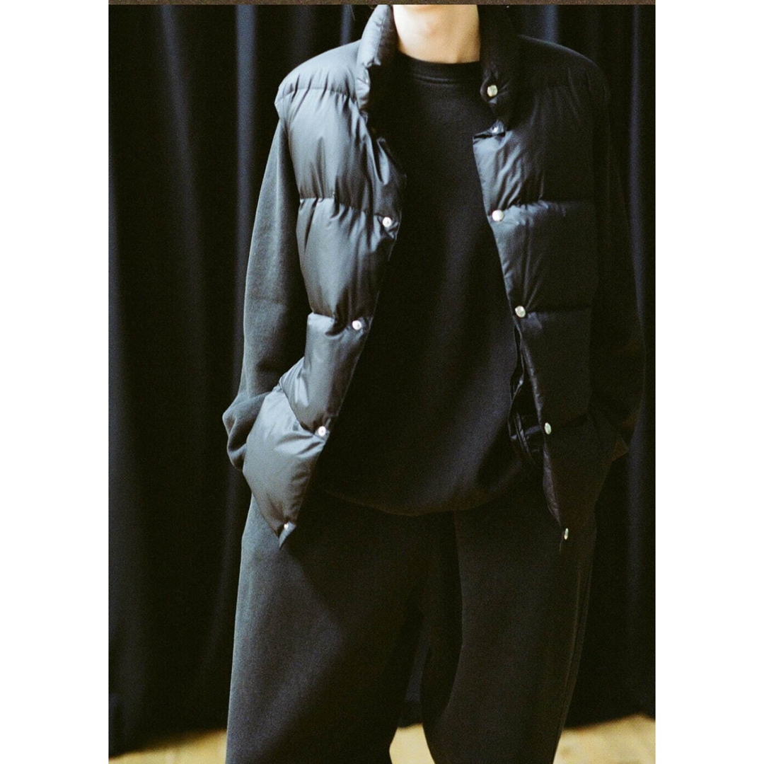 COMOLI - 新品未使用完売品2023AW COMOLI DOWN VEST サイズ3 COMOLI - 新品未使用完売品2023AW COMOLI DOWN VEST サイズ3