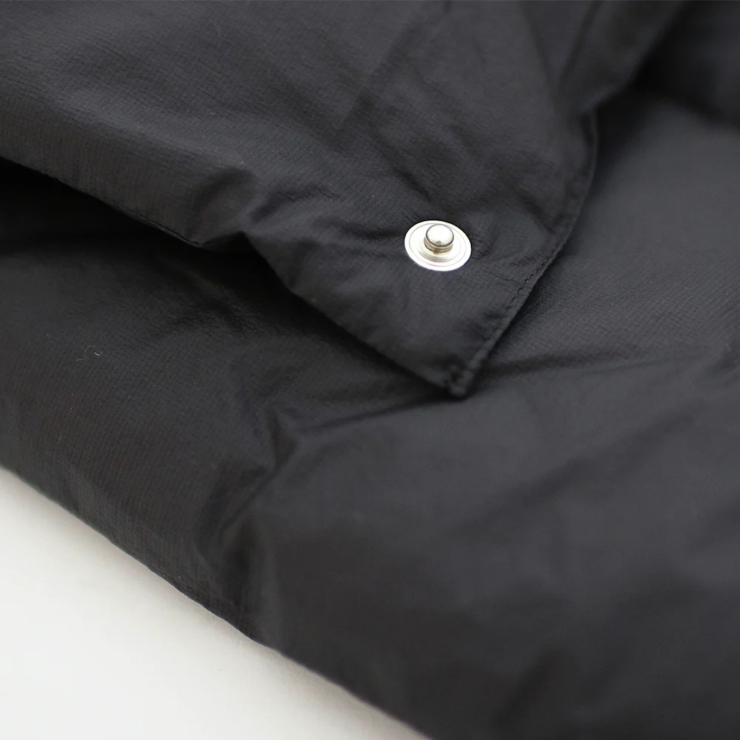 COMOLI - 新品未使用完売品2023AW COMOLI DOWN VEST サイズ3 COMOLI - 新品未使用完売品2023AW COMOLI DOWN VEST サイズ3