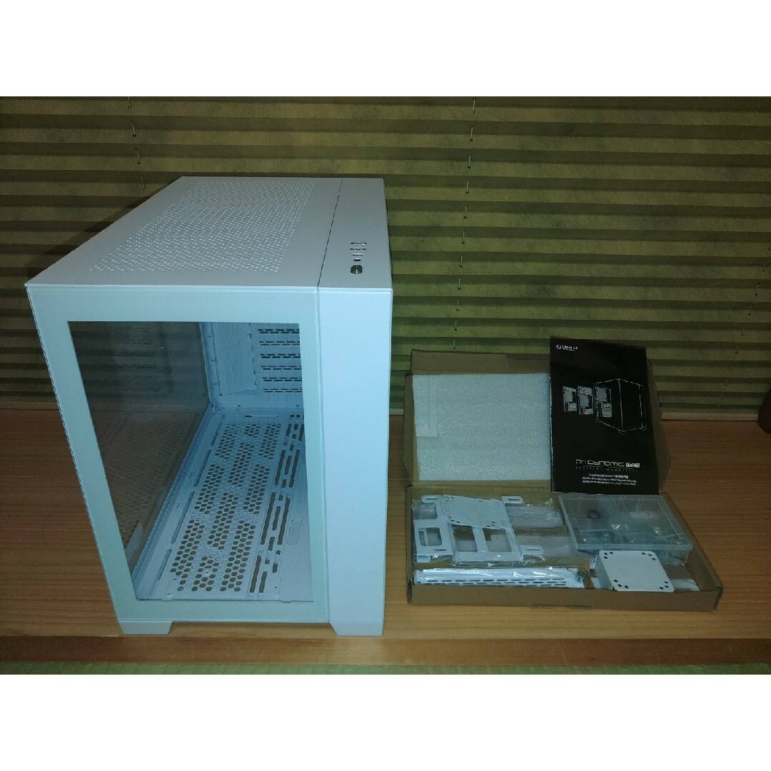 PCケース【新品】PCケース　O11 Dynamic mini 白色