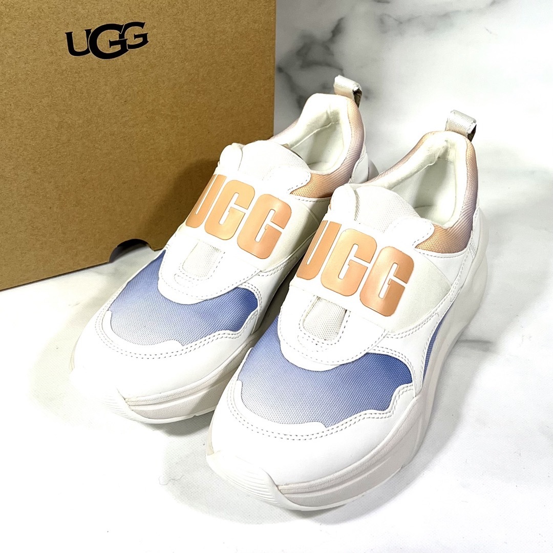 【新品未使用】UGG LA FLEX スニーカー ホワイトマルチカラー 23.0ちゃん’sSHOP