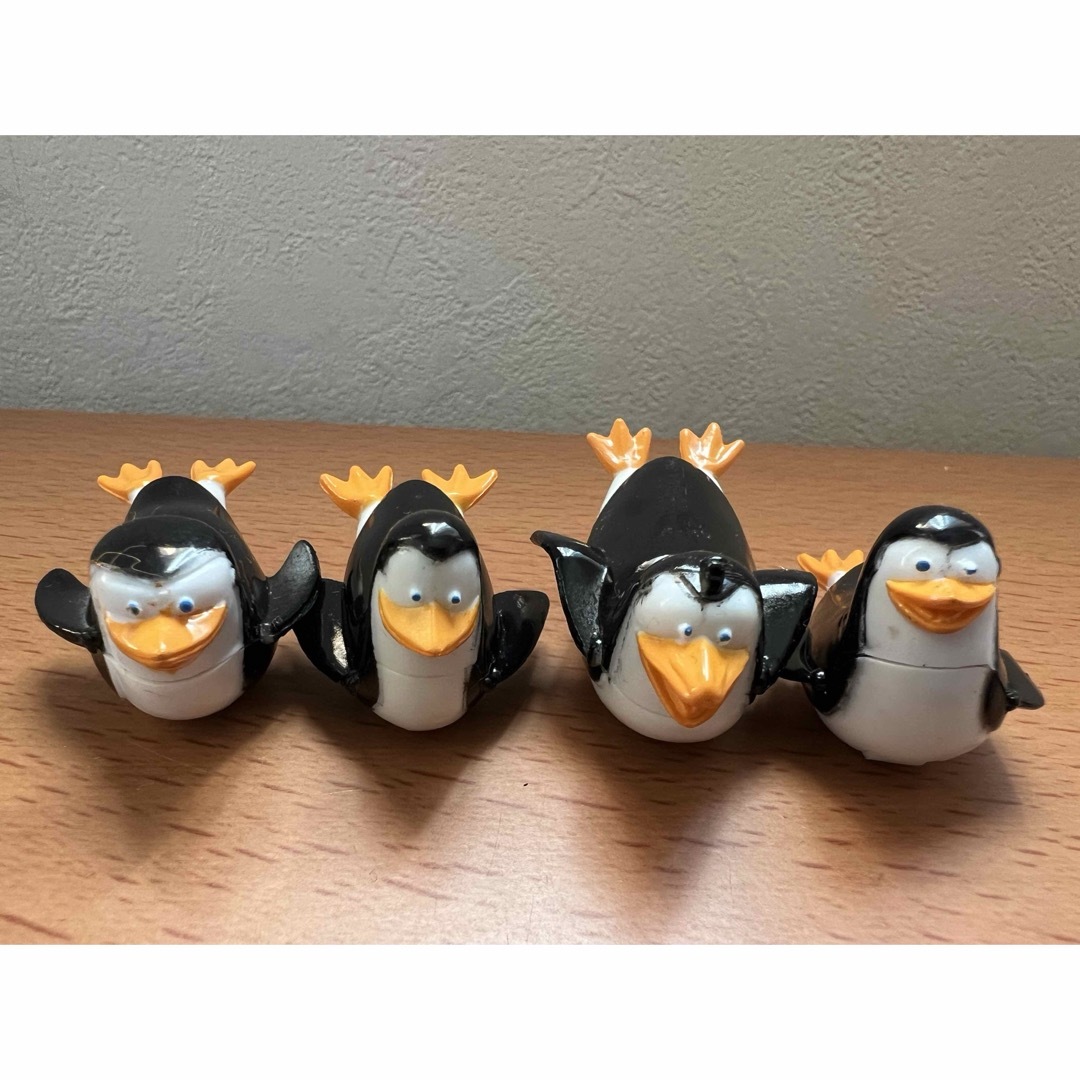 ペンギンズ from マダガスカル フィギュア セットの通販 by ゆき ペンギンズ from マダガスカル フィギュア セットの通販 by ゆき