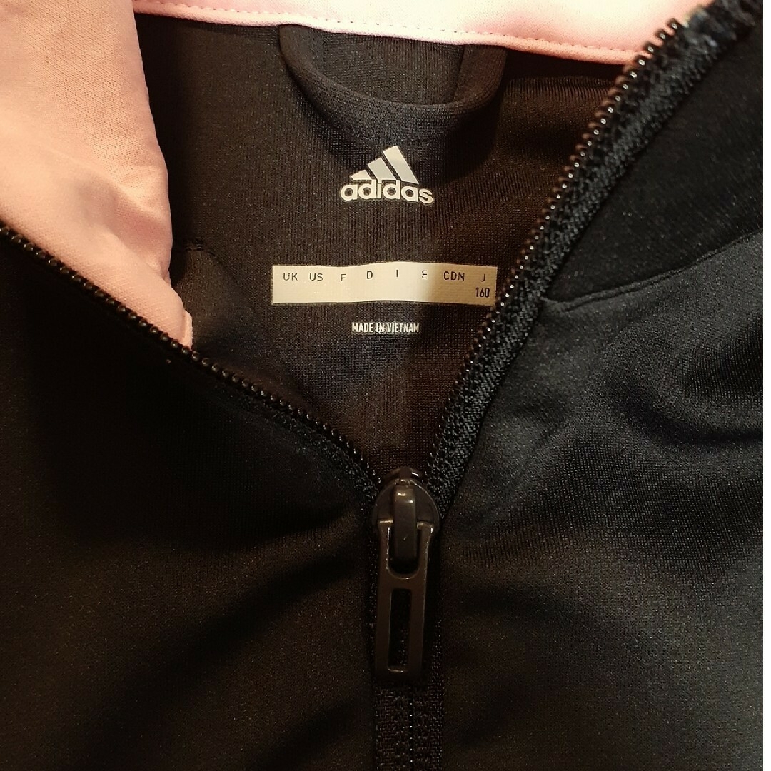 adidas(アディダス)のアディダス adidas ジャージ上着 160 美品 キッズ/ベビー/マタニティのキッズ服女の子用(90cm~)(ジャケット/上着)の商品写真