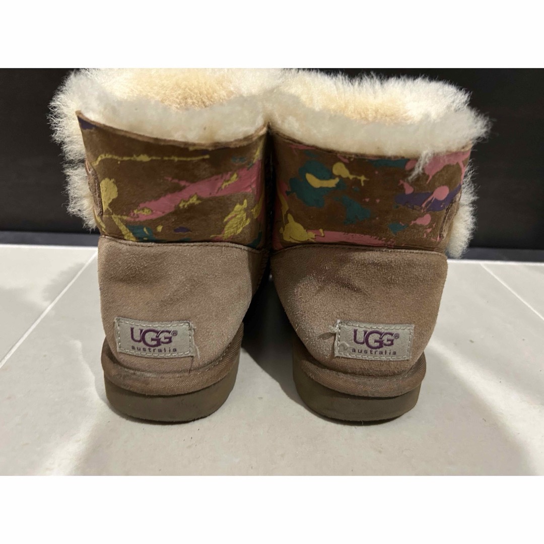 UGG(アグ)のUGG ペンキ柄 ムートンブーツ 25.0cm レディースの靴/シューズ(ブーツ)の商品写真