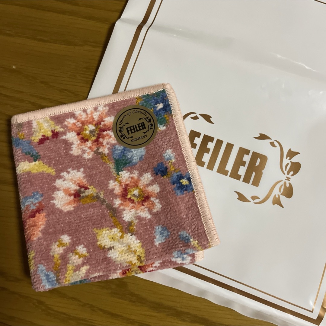 FEILER(フェイラー)のフェイラーハンカチ　25×25㌢ レディースのファッション小物(ハンカチ)の商品写真