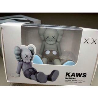 カウズフィギュア  Kaws Trendy ornaments グレー(フィギュア)