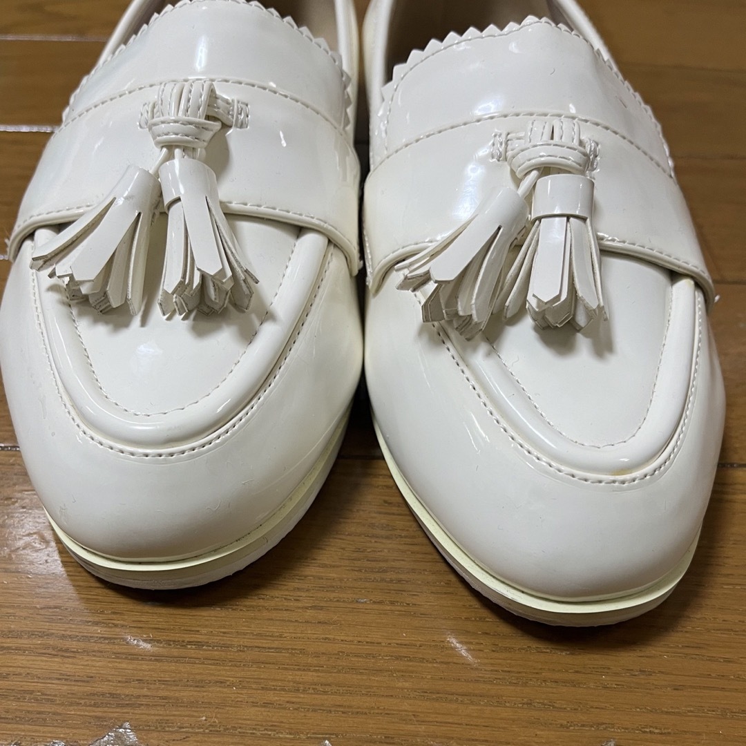 MERCURYDUO(マーキュリーデュオ)のMERCURYDUO  靴  白 レディースの靴/シューズ(ローファー/革靴)の商品写真