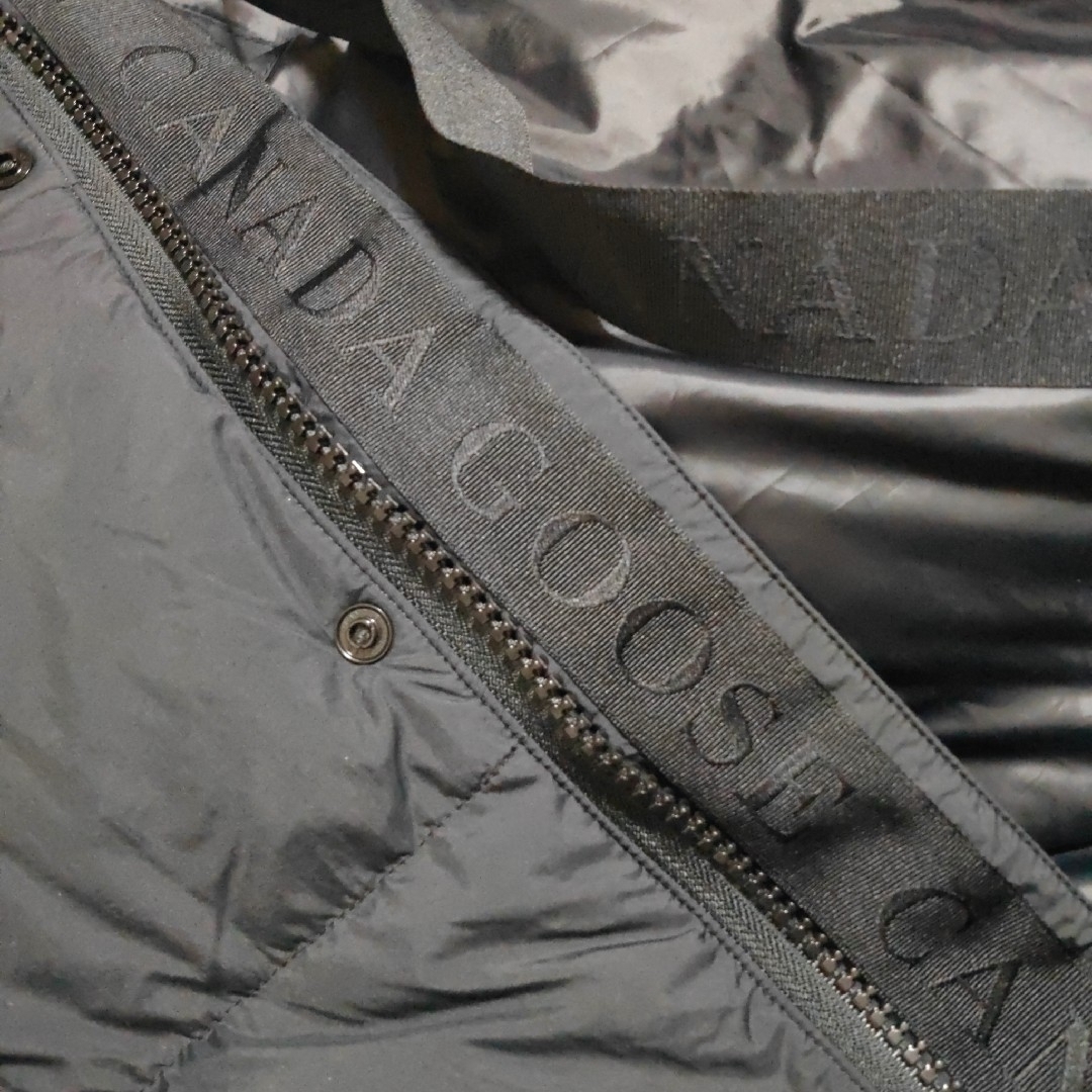 CANADA GOOSE(カナダグース)のほぼ未使用L Canada GOOSE オズボーンパーカー ダウンジャケット メンズのジャケット/アウター(ダウンジャケット)の商品写真