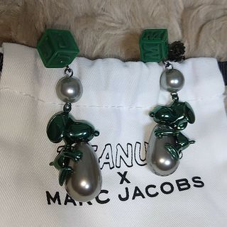 マークジェイコブス(MARC JACOBS)のpeanuts×MARC JACOBSコラボ　ピアス(ピアス)