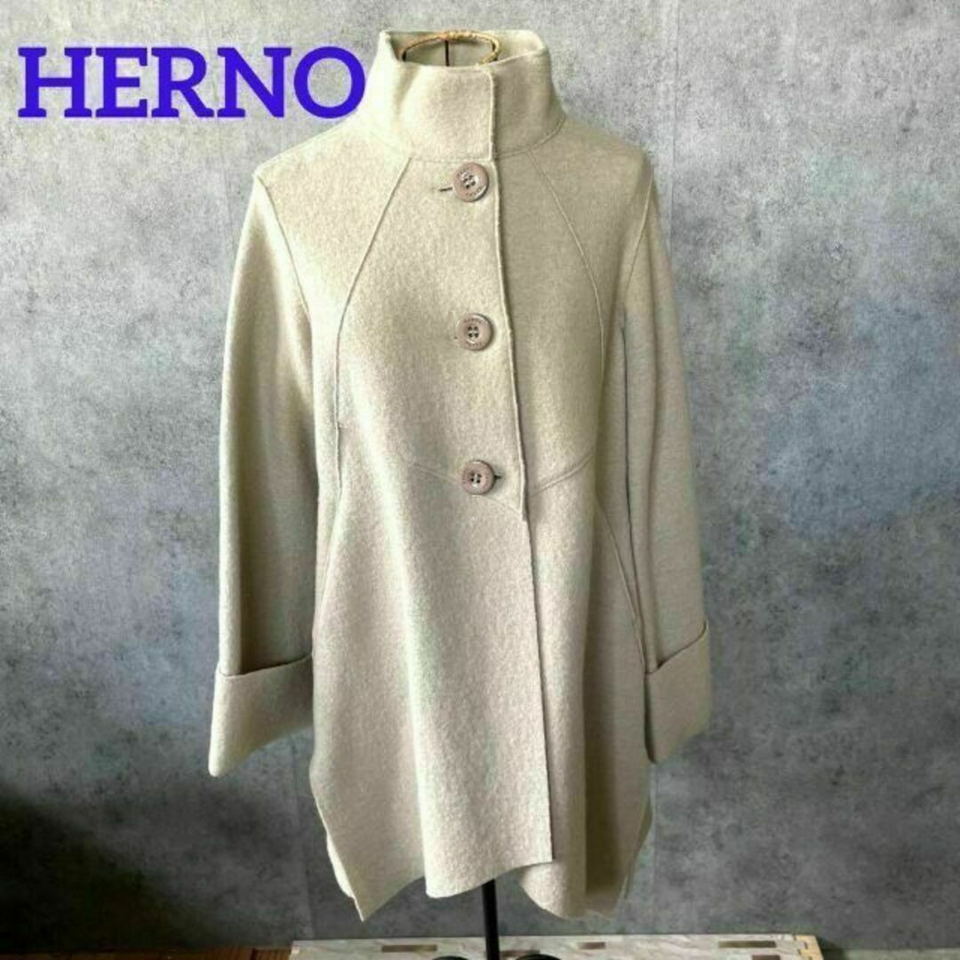 HERNO(ヘルノ)のHERNO ウールコート　アイボリー レディースのジャケット/アウター(チェスターコート)の商品写真