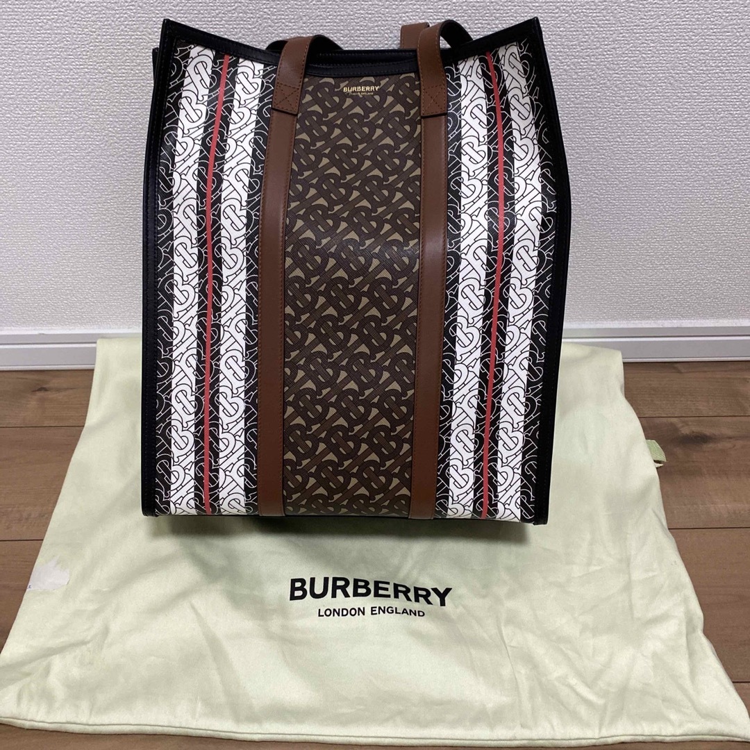 BURBERRY(バーバリー)のBurberry バーバリー モノグラム ストライプ ポートレート トートバッグ レディースのバッグ(トートバッグ)の商品写真