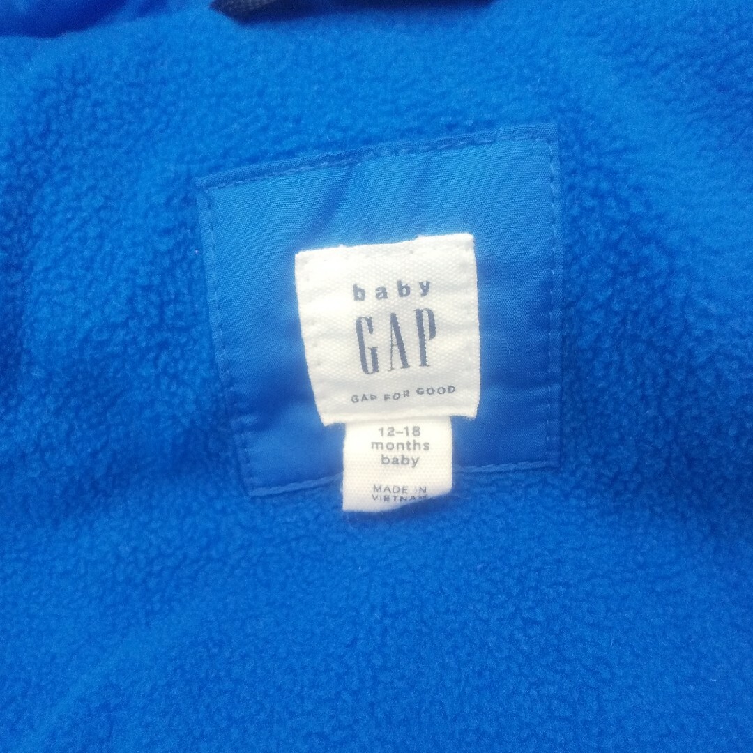 babyGAP(ベビーギャップ)のGAP　ギャップ　アウター　80cm キッズ/ベビー/マタニティのベビー服(~85cm)(ジャケット/コート)の商品写真