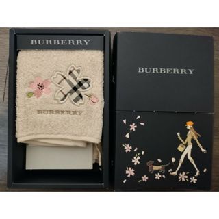 バーバリー(BURBERRY)のBURBERRY　Burberry   バーバリー　ハンカチ　ベージュ　未使用品(ハンカチ)