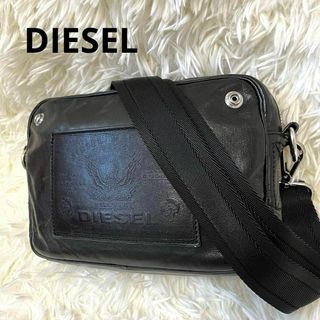 ディーゼル(DIESEL)のディーゼル レザー ロゴ型押し ショルダーバッグ クロスボディバッグ ブラック(ショルダーバッグ)