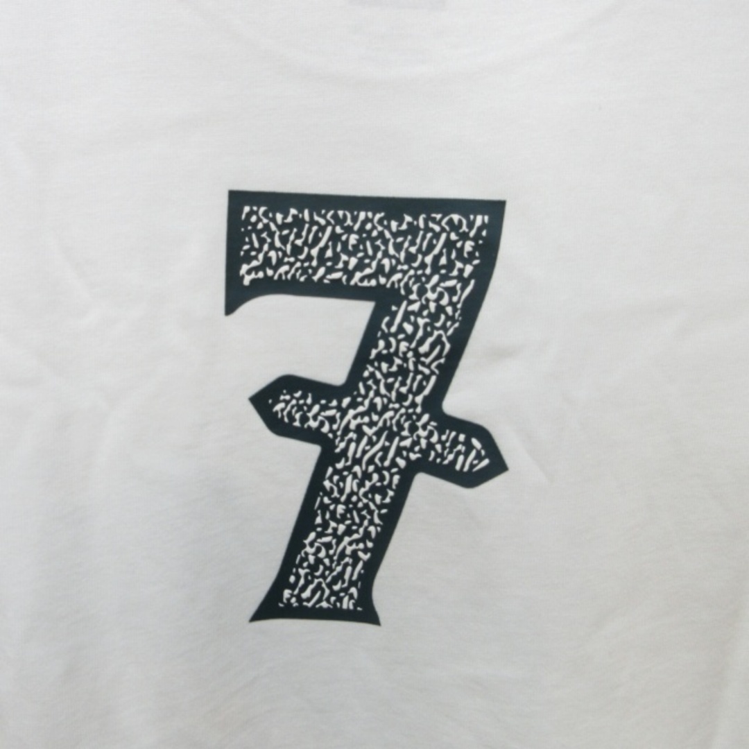 ナイキ SB タグ付 新品同様 FN0670-101 Tシャツ 堀米雄斗 2XLの ナイキ SB タグ付 新品同様 FN0670-101 Tシャツ 堀米雄斗 2XLの
