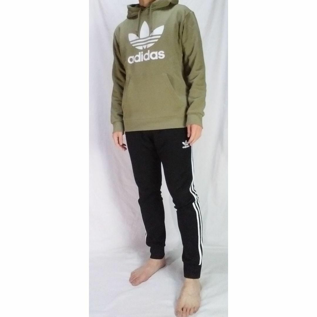 adidas(アディダス)の新品 M adidas originals パーカー カーキ トレフォイル メンズのトップス(パーカー)の商品写真