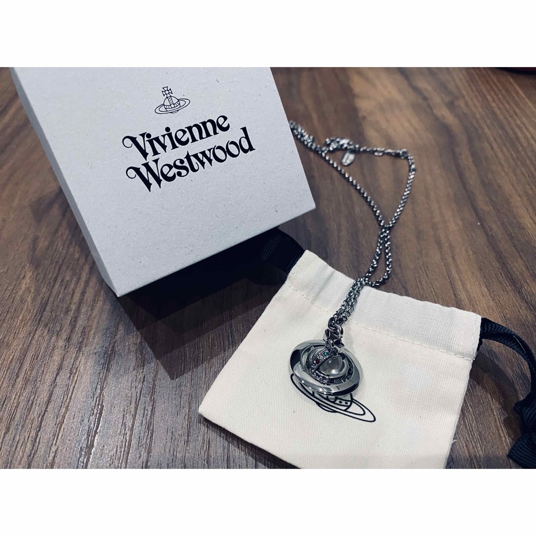 Vivienne Westwood スモールオーブペンダント Vivienne Westwood スモールオーブペンダント