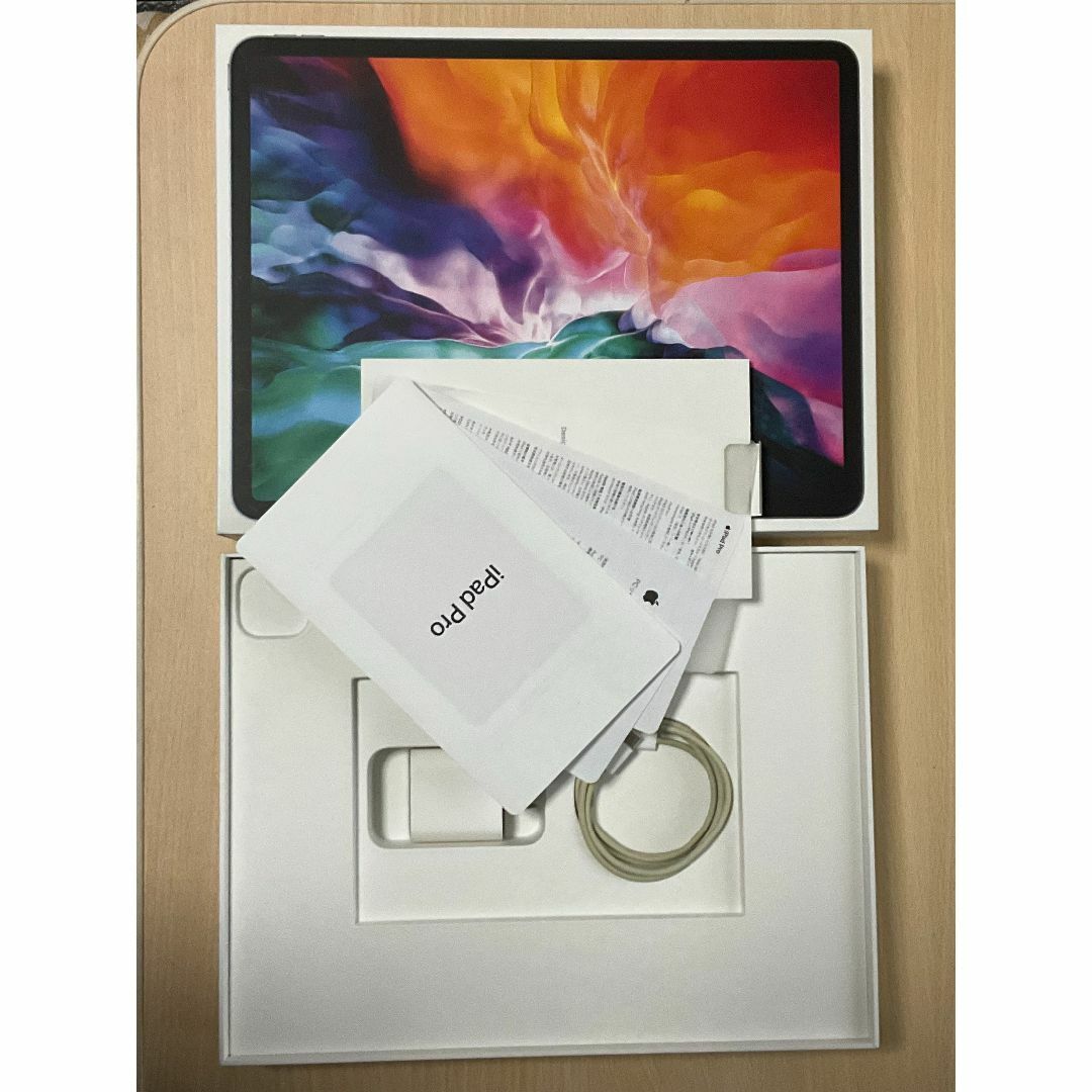 Apple(アップル)のiPad Pro (第4世代) 12.9インチ 256GB Wi-Fiモデル スマホ/家電/カメラのPC/タブレット(タブレット)の商品写真